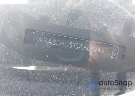 2018 BMW 330I xDrive z USA, uszkodzony, nr VIN WBA8D9C52JA608243